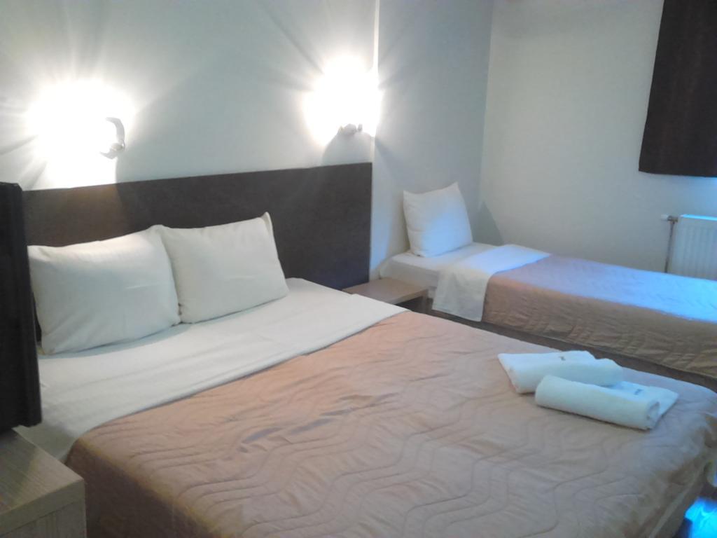 Prenociste Konstantin 2008 Hotel Ni Cameră foto