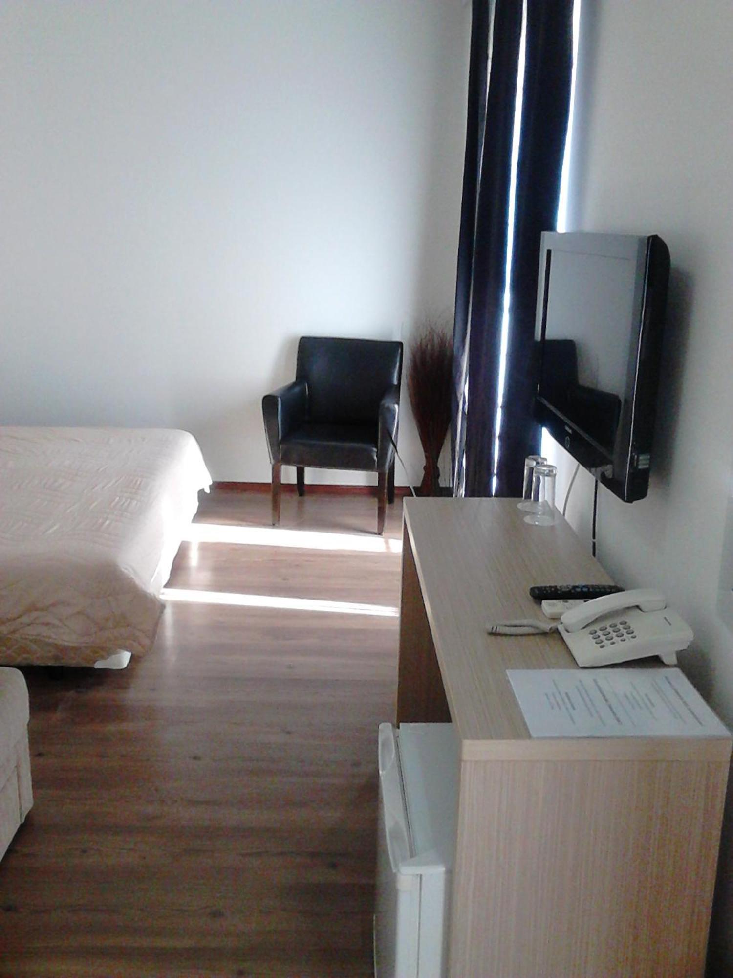 Prenociste Konstantin 2008 Hotel Ni Cameră foto